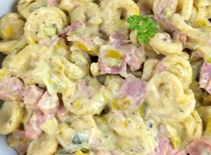 Foto de One-Pot Pasta com Fiambre e Alho-Francês
