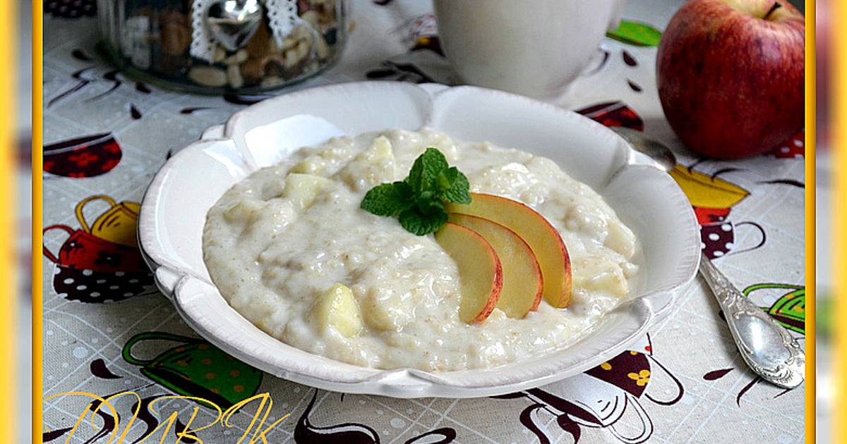 Овсяная каша с творогом и яблоками