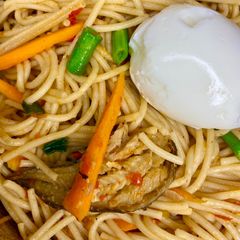 A picture of Fish stir fry pasta.