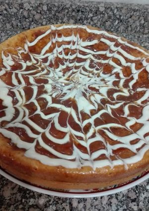 صورة لوصفة كيك بالكريم كراميل والشوكولاتة البيضاء