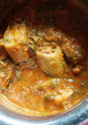 कमल ककड़ी और पालक की सब्जी (Kamal kakdi aur palak ki sabzi recipe in hindi) रेसिपी मुख्य फोटो