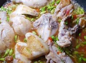 Una foto de Pollo en crema