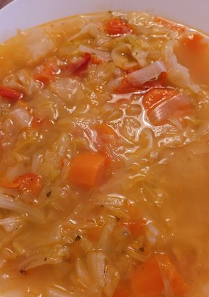 Una foto de Sopa de col y tomate con Thermomix