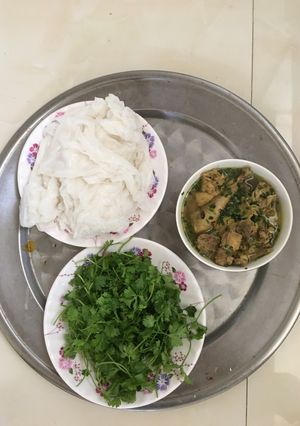 Hình của món Thịt gà kho ném.