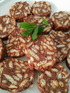 Una foto de Salami de Biscuiti