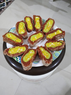 काजू अंजीर रोल (Kaju anjeer roll recipe in hindi) रेसिपी मुख्य फोटो
