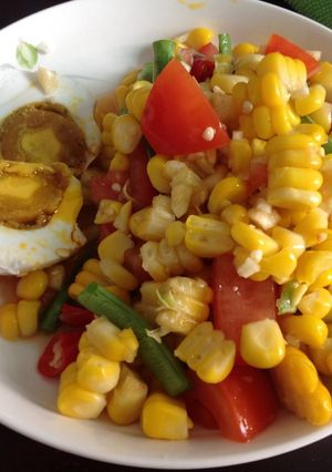 รูปของ ส้มตำ ตำข้าวโพดไข่เค็ม