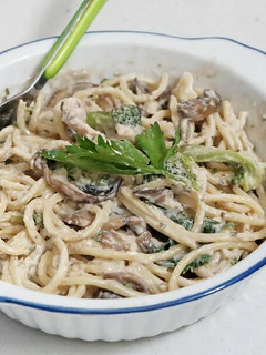 Foto resep Creamy Broccoli & Chicken Pasta