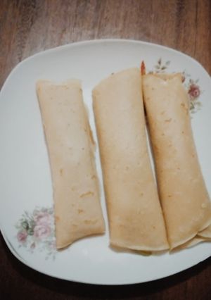 A picture of Stuffed Crepes.