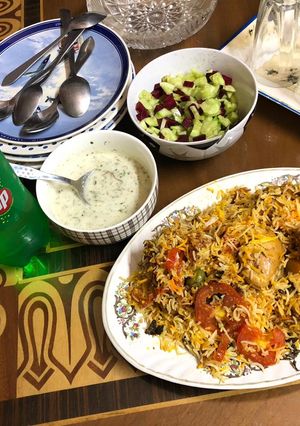 A picture of Daigi chicken Biryani.