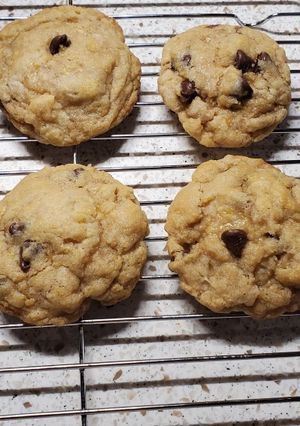 A picture of Lauren's Chocolate Chip Cookies 🍪.