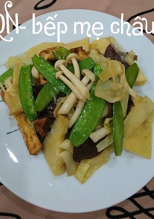 Hình của món Măng xào chay.