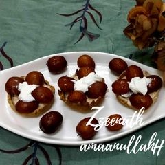 A picture of Jujube/Indian Plum Pudding Tartlets.