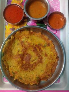 மல்டி க்ரேய்ன் அடை தோசை (Multi grain adai dosai recipe in tamil) செய்முறை முக்கிய புகைப்படம்