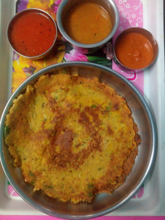 மல்டி க்ரேய்ன் அடை தோசை (Multi grain adai dosai recipe in tamil) செய்முறை முக்கிய புகைப்படம்