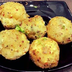 A picture of Stuffed Mushrooms.