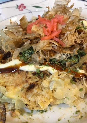 A picture of Japanese Savory Pan Cake (Okonomiyaki).