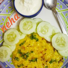 A picture of Evergreen all time favourite khichdi in my home😋.