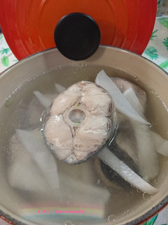 醃蘿蔔土魠魚湯 的食譜成品照片