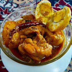 A picture of Chicken duckbunglow.