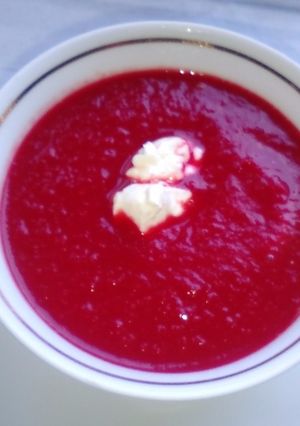 Una foto de Sopa de remolacha (betabel)