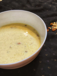 राईस खीर (rice kheer recipe in Hindi) रेसिपी मुख्य फोटो