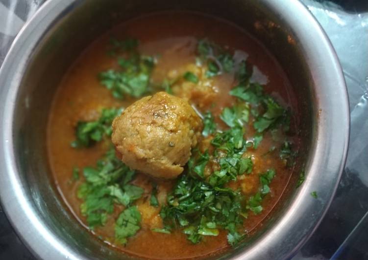 Aloo-Kofta Curry