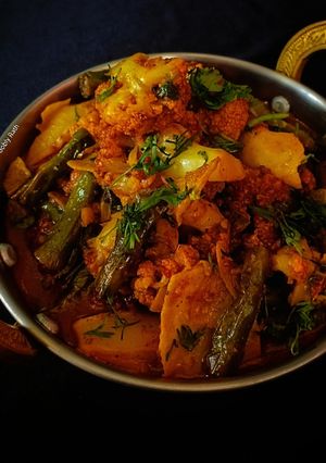 A picture of Phulakobi beans tarkari.