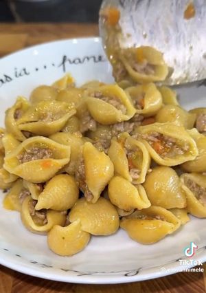 Foto di Conchiglie al ragù bianco