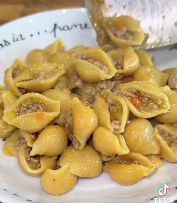 Foto di Conchiglie al ragù bianco