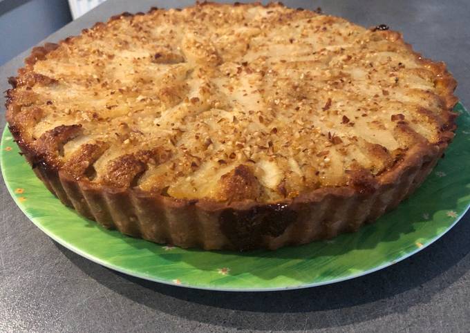 Tarte Poire Praline Noisette De Emilie62 Cookpad