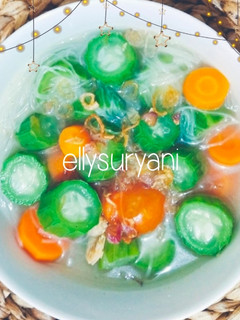 Foto resep Sayur Bening Oyong dan Wortel Favorit Rumah Kami