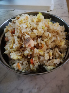 剩菜料理-鮭魚炒飯 的食譜成品照片