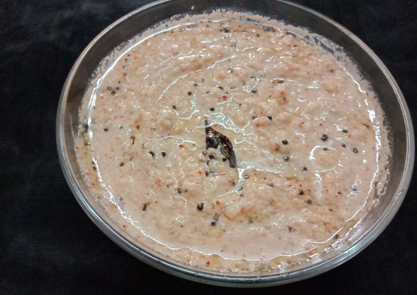 Coconut and peanut chutney