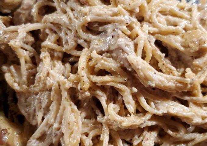 Easiest Way to Prepare Speedy Chicken Fettuccine Alfredo