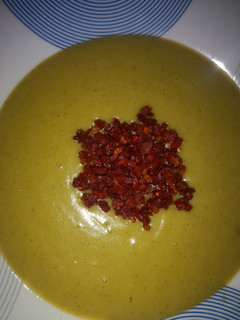 Una foto de Crema de calabacín con quesitos en olla express