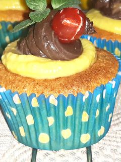 लेमन मैंगो शिफॉन मफिन्स (Lemon mango shiffon muffins recipe in hindi) रेसिपी मुख्य फोटो