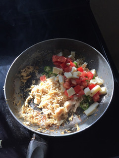 Una foto de Pollo de Lata, para el almuerzo