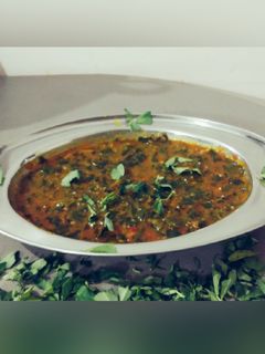મેથીની ભાજીનું શાક (Methi Bhaji Shak Recipe In Gujarati) રેસીપી મુખ્ય ફોટો