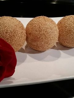 A picture of Sesame Balls (Onde-Onde).