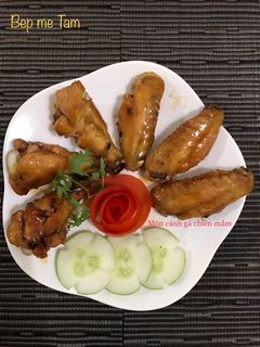 Hình của món Cánh gà chiên mắm.