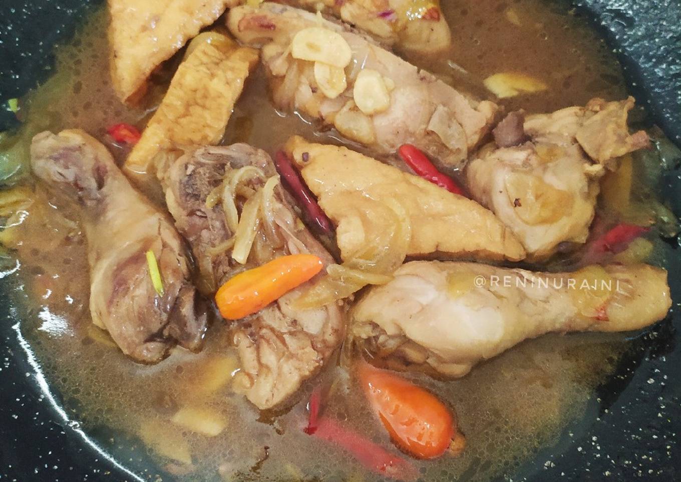 Ayam dan Tahu Gongso Versi Kuah