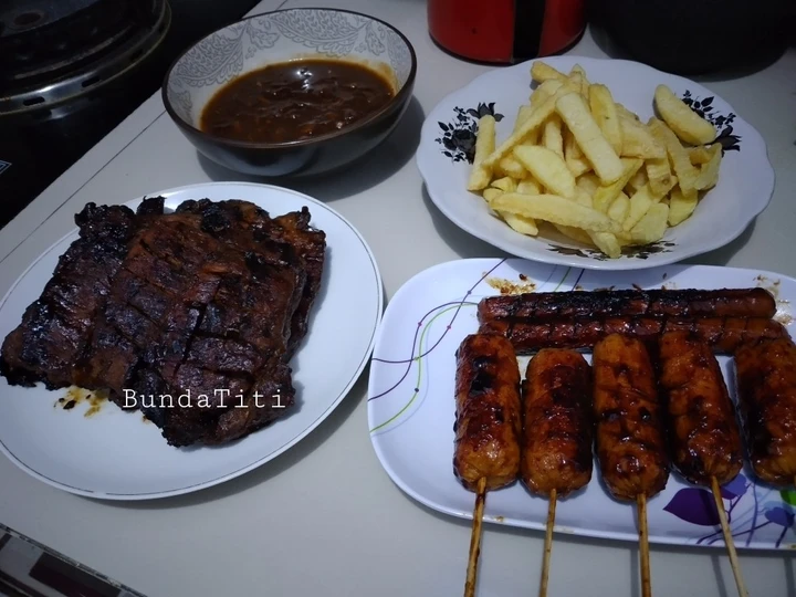 Cara Gampang Membuat Resep 559.Steak Daging Sirloin dan Sosis Bakar yang  Bikin Ketagihan Anti Ribet, Bikin Ngiler