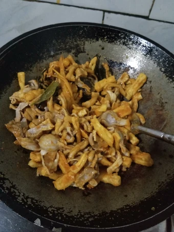 Cara Mudah Membikin Resep Tahu Usus Masak bumbu Kuning yang Lezat Sekali Anti Ribet, Uenak Banget