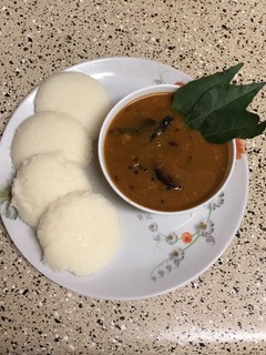 A picture of Idli sambhar.