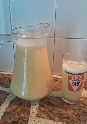Una foto de Licuado amarrillo con manzana verde y ananá 🍏🍍