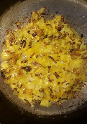 عکسی از دستور املت پیاز🥚🍳