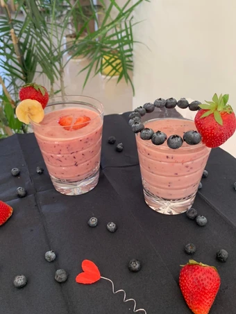 Easy Steps to Make Strawberry Blueberry Banana Smoothie the Delicious Appealing