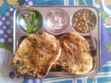 अमृतसरी स्पेशल आलू कुलचा और चने (amritsari special aloo kulcha aur chole recipe in Hindi)