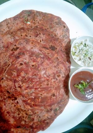 A picture of Beetroot cabbage paratha.